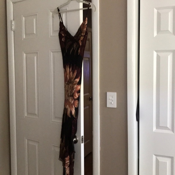 Cache Dress - Picture 2 of 3